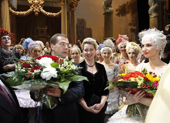Д. Медведев и Н. Назарбаев на премьере "Спящей красавицы" в ГАБТ