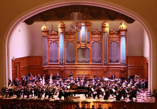 Благотворительный концерт оркестра под управлением Ю.Темирканова