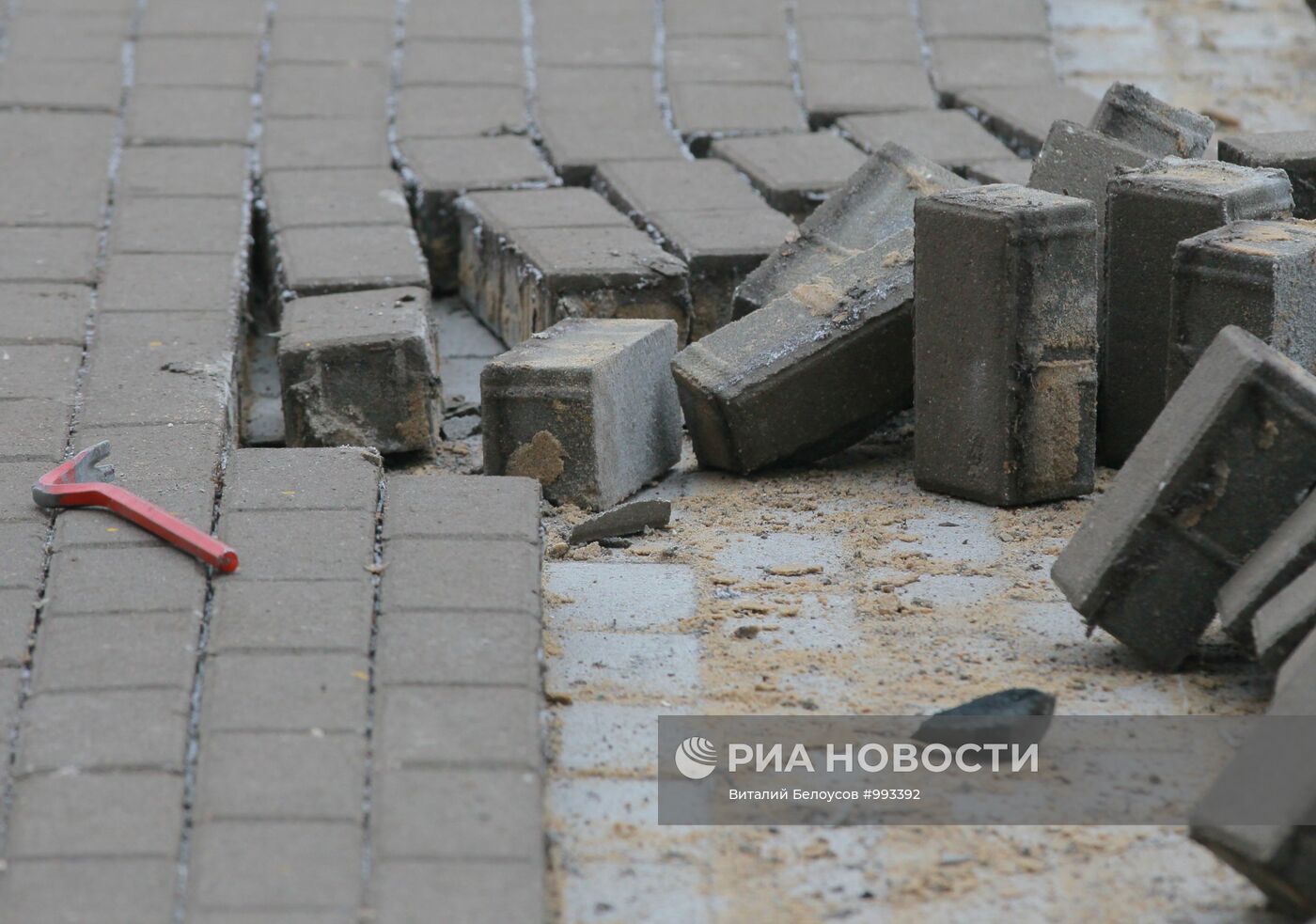 Замена тротуарной плитки в районе станции метро "Таганская"