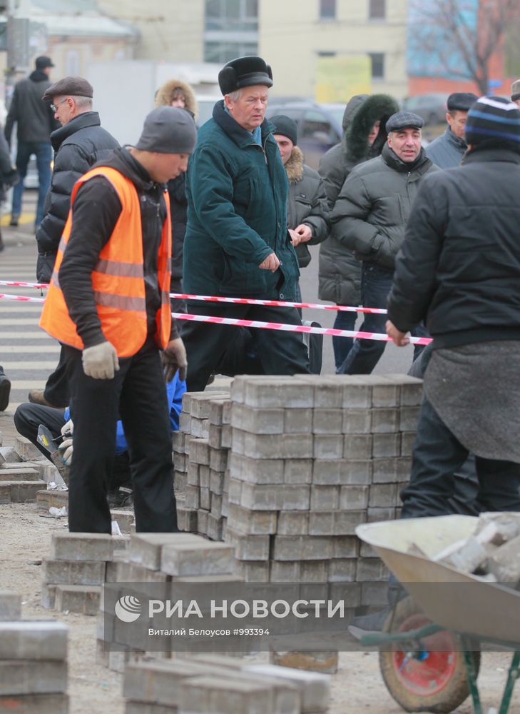 Замена тротуарной плитки в районе станции метро "Таганская"