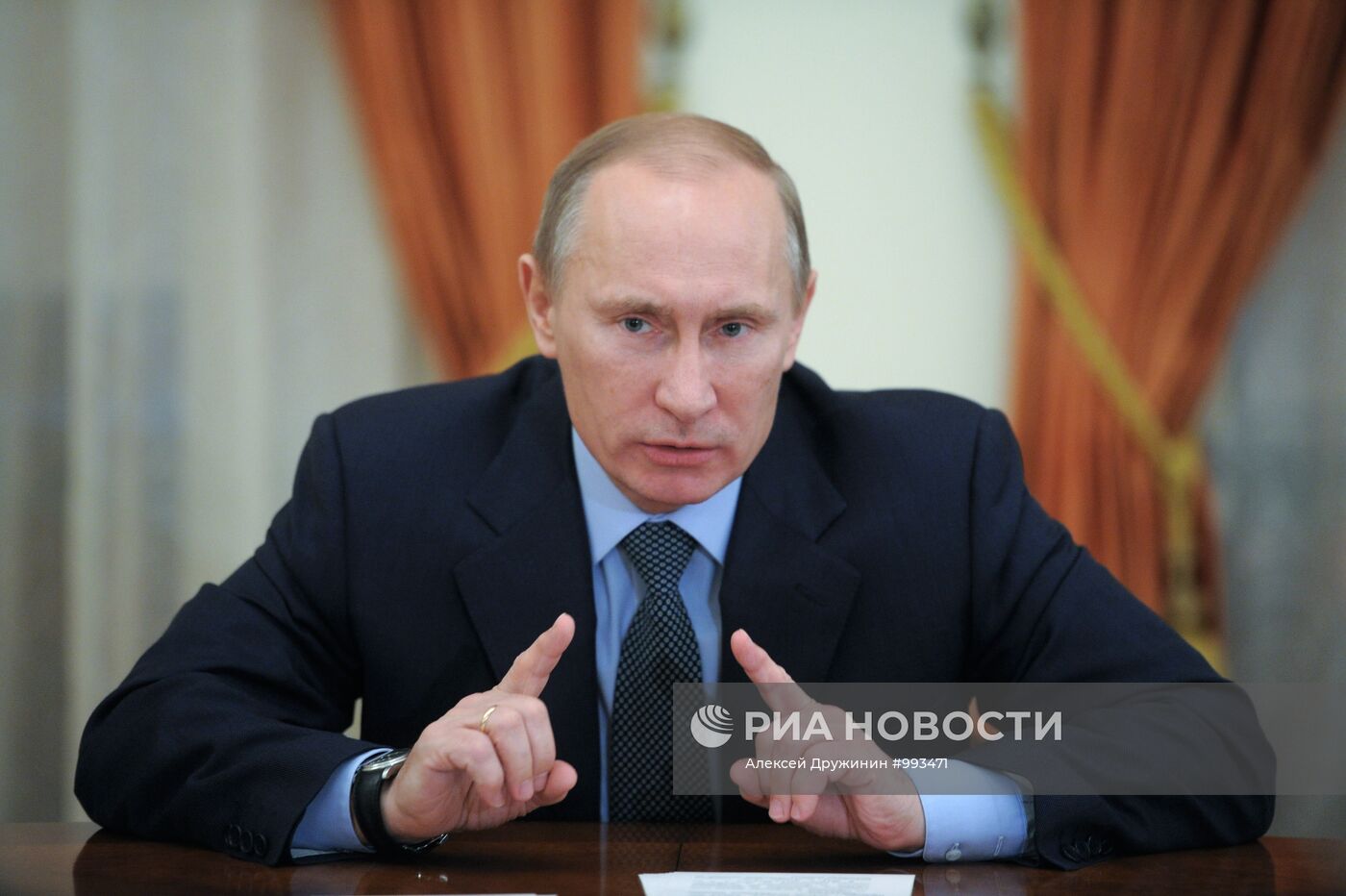 В.Путин провел встречу с руководством фракции "Единая Россия"
