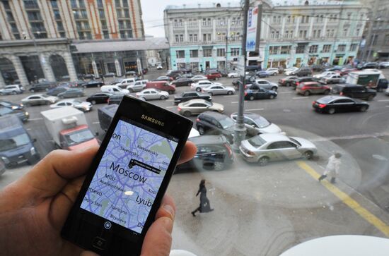 Начало продаж в России нового Windows-смартфона Omnia W Samsung