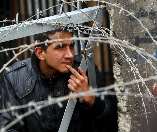 Беспорядки продолжаются в египетской столице