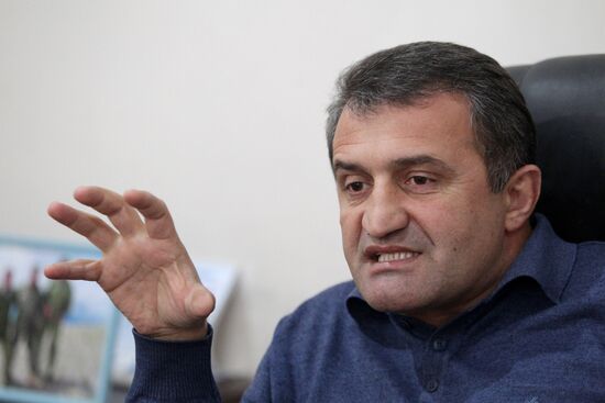 Кандидат на пост президента Южной Осетии Анатолий Бибилов
