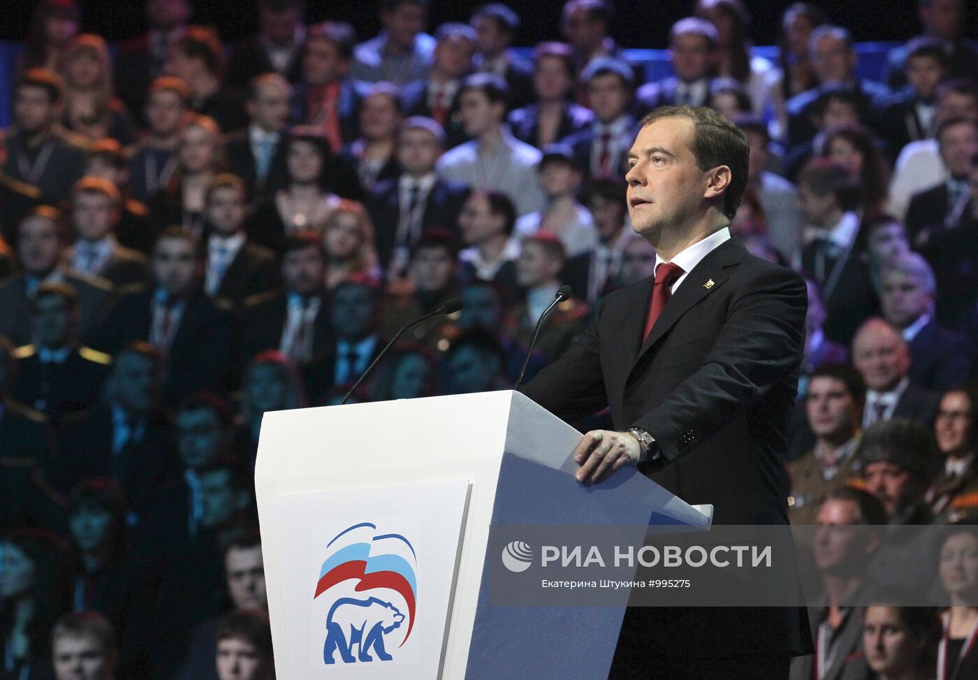 Д.Медведев и В.Путин на XII Съезде "Единой России"