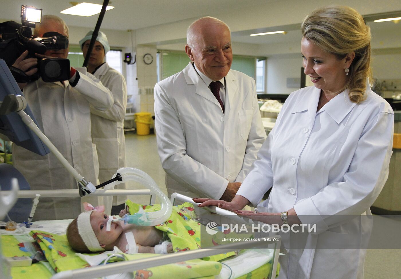 С.Медведева посетила Бакулевский центр