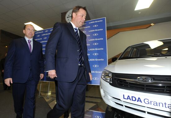 "АвтоВАЗ" приступил к серийному выпуску автомобиля LADA Granta