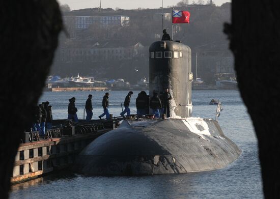 Встреча дизельной подводной лодки "Усть-Камчатск"