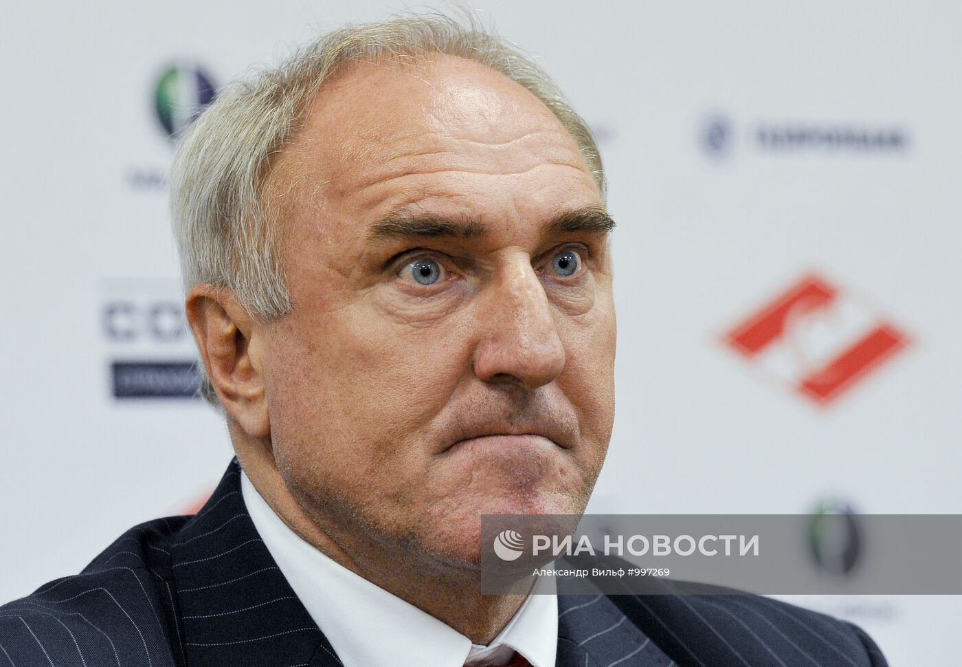 Хоккей. КХЛ. Матч "Спартак"- "Автомобилист"