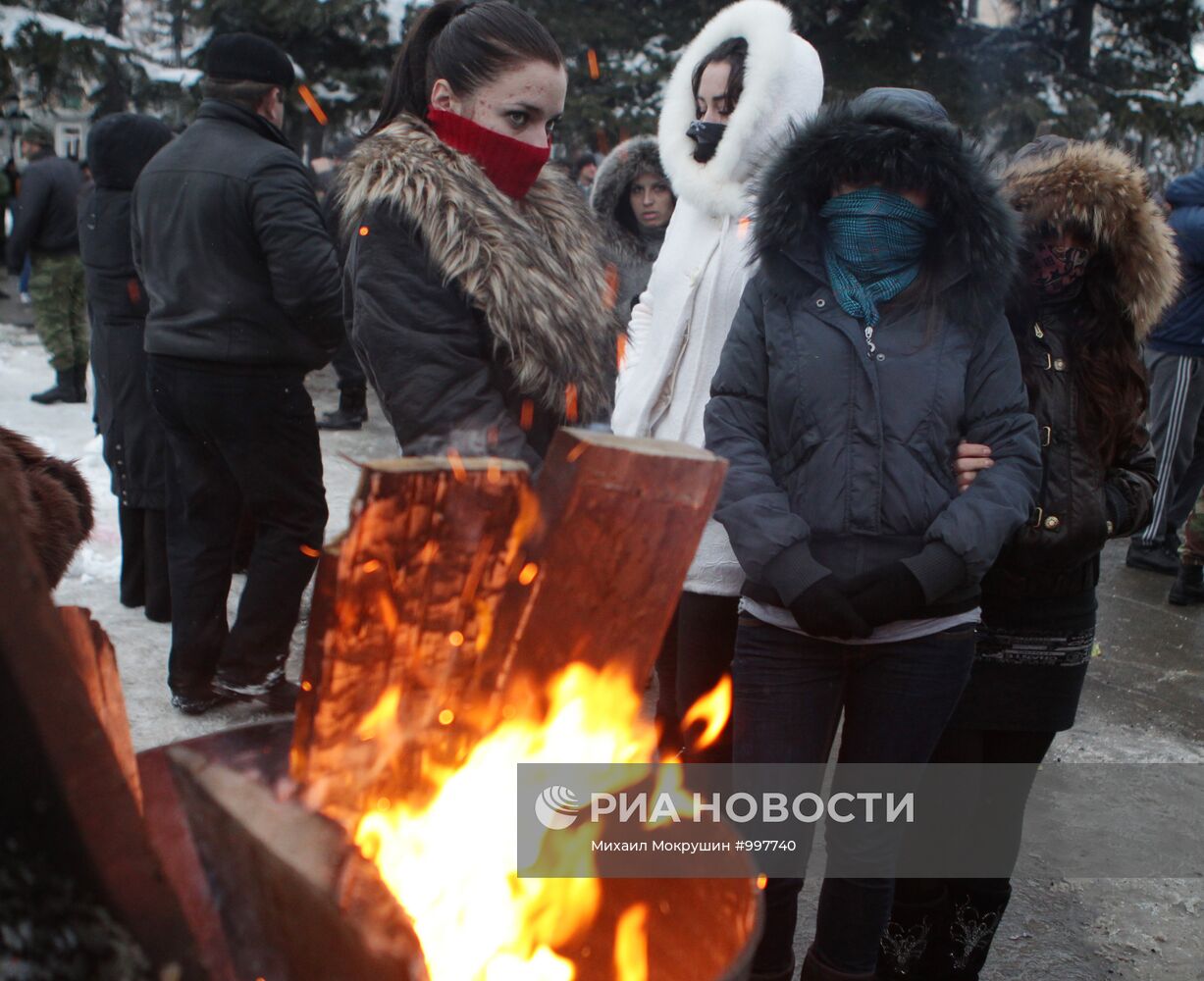 Митинг сторонников А.Джиоевой на центральной площади Цхинвали