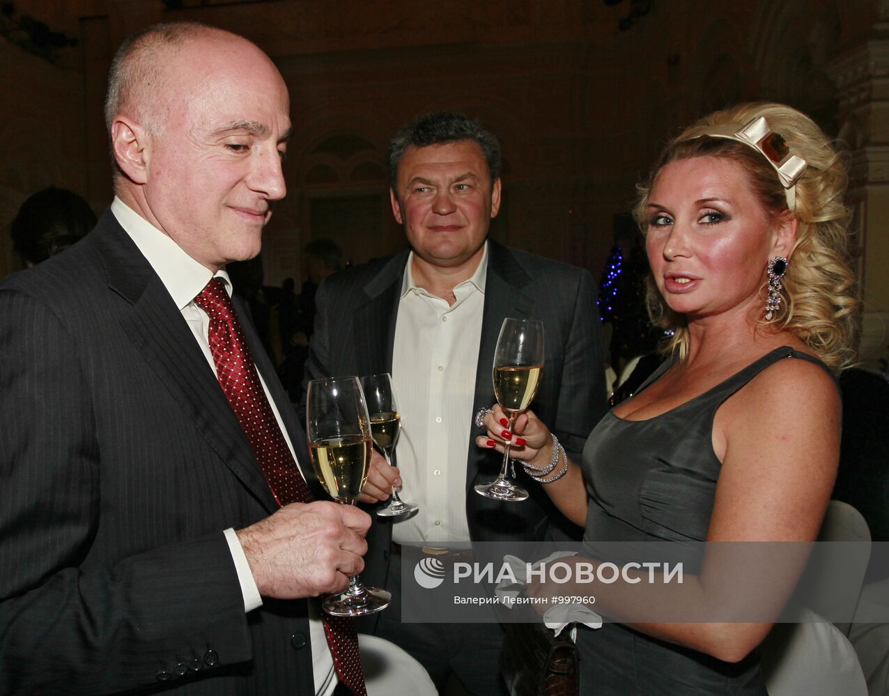 Благотворительный аукцион елок Bosco di Ciliegi