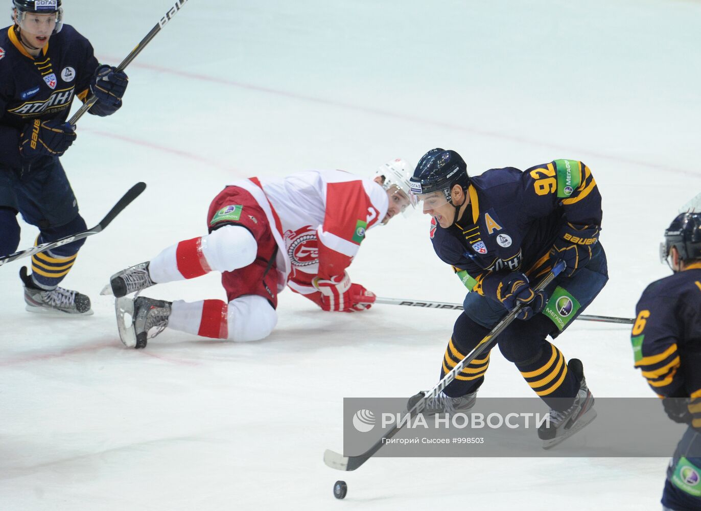 Хоккей. КХЛ. Матч "Атлант" - "Витязь"