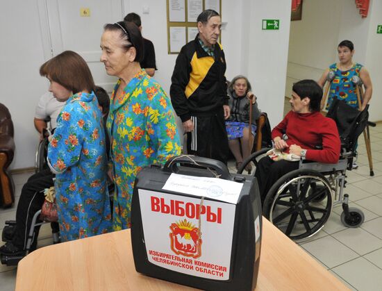 Голосование на выборах депутатов в Госдуму РФ в Челябинске