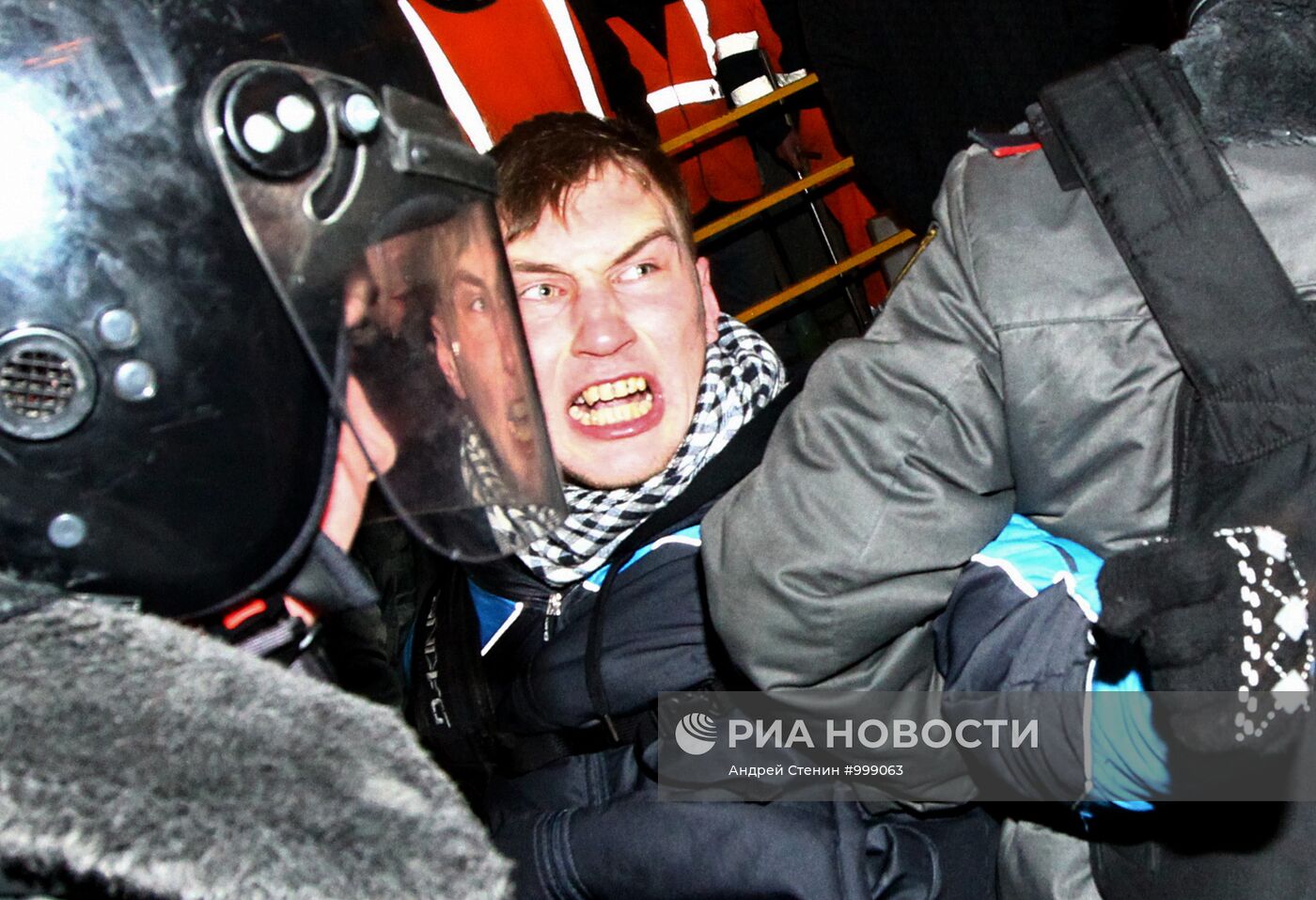 Задержаны участники несанкционированной акции оппозиции в Москве