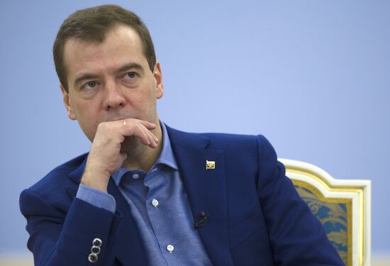 Д.Медведев встретился со сторонниками