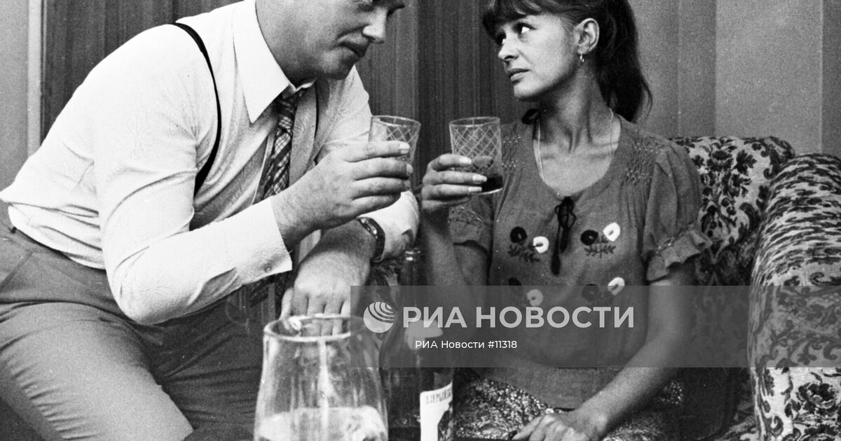 НЕЕЛОВА КУРАВЛЕВ "ДАМЫ ПРИГЛАШАЮТ КАВАЛЕРОВ" | РИА Новости Медиабанк