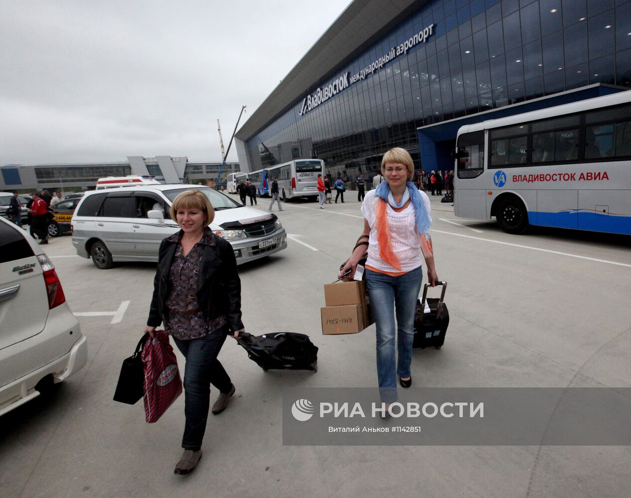 Работа нового международного терминала аэропорта Владивостока | РИА