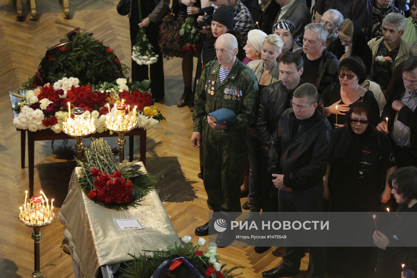 Где похоронили балабанова. Похороны Алексея Балабанова. Прощание с Алексеем Балабановым.