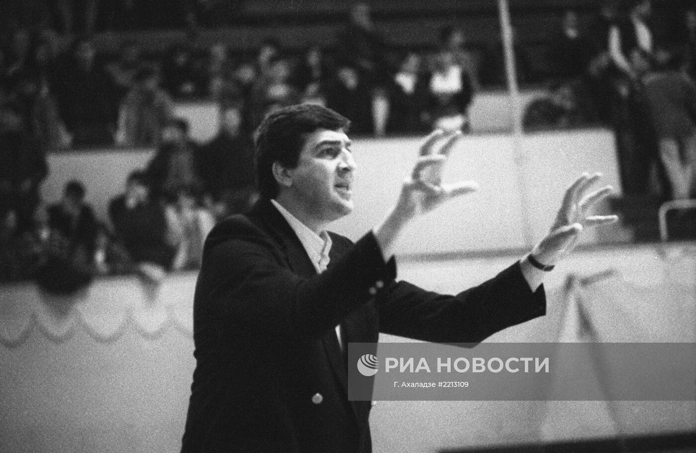 Тренер по баскетболу Бесик Липартелиани | РИА Новости Медиабанк