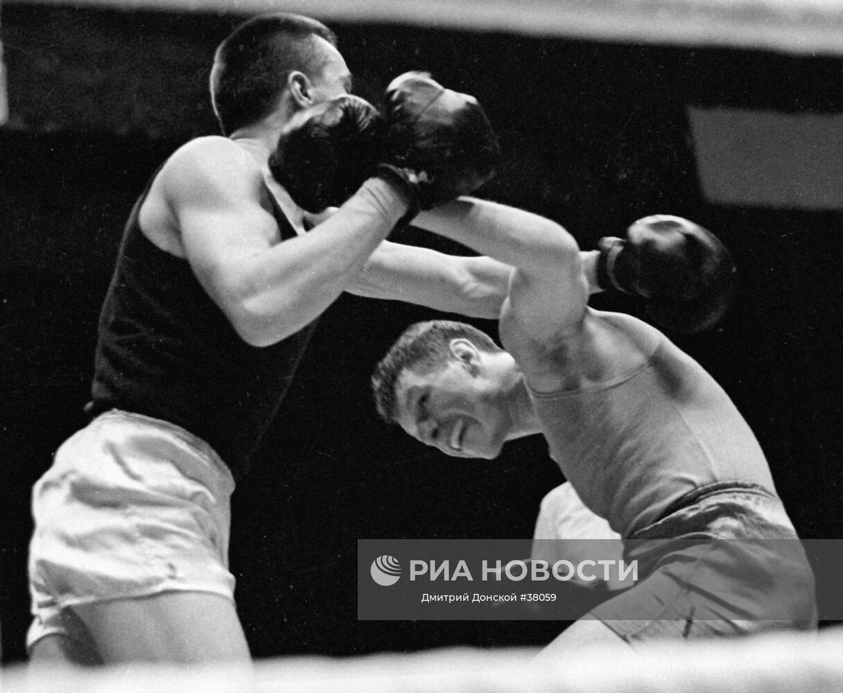 БОКСЕРЫ ЛАГУТИН МАВРЯШИН | РИА Новости Медиабанк