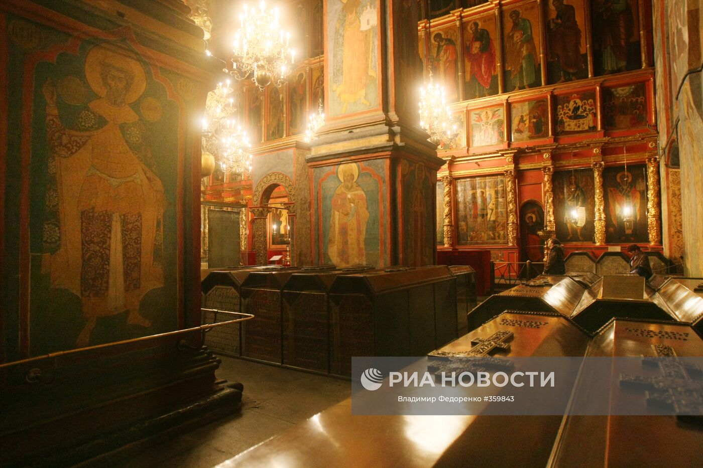 Архангельский собор в Москве усыпальница