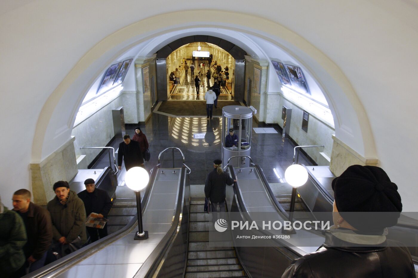 Станция метро \"Электрозаводская\" открыта после ремонта | РИА Новости ...