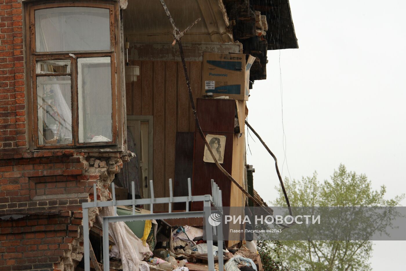 Обвал дома в Струнино