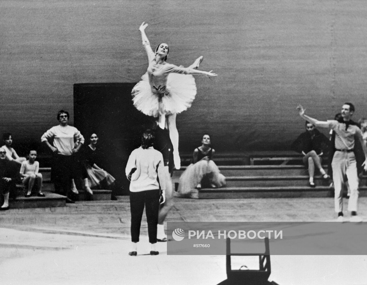 Репетиция балета "Лебединое озеро" | РИА Новости Медиабанк