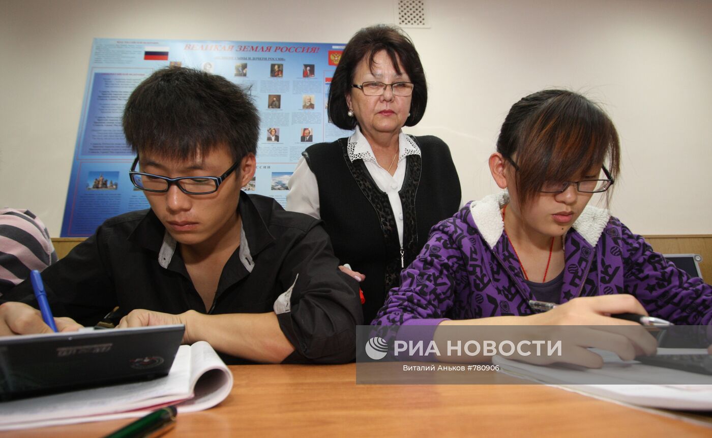 Китайские и русские студенты