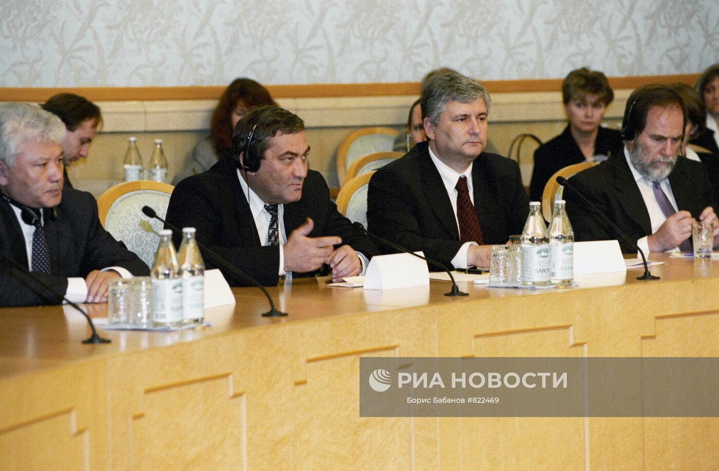 На презентации стратегии развития алмазной корпорации "Де Бирс" | РИА ...