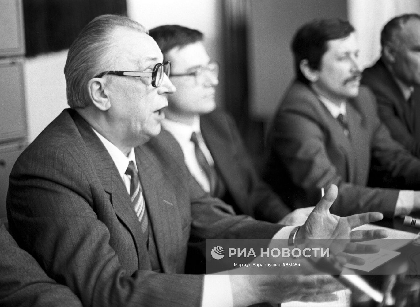 Секретарь временного ЦК КПЛ Ю.Куолялис | РИА Новости Медиабанк