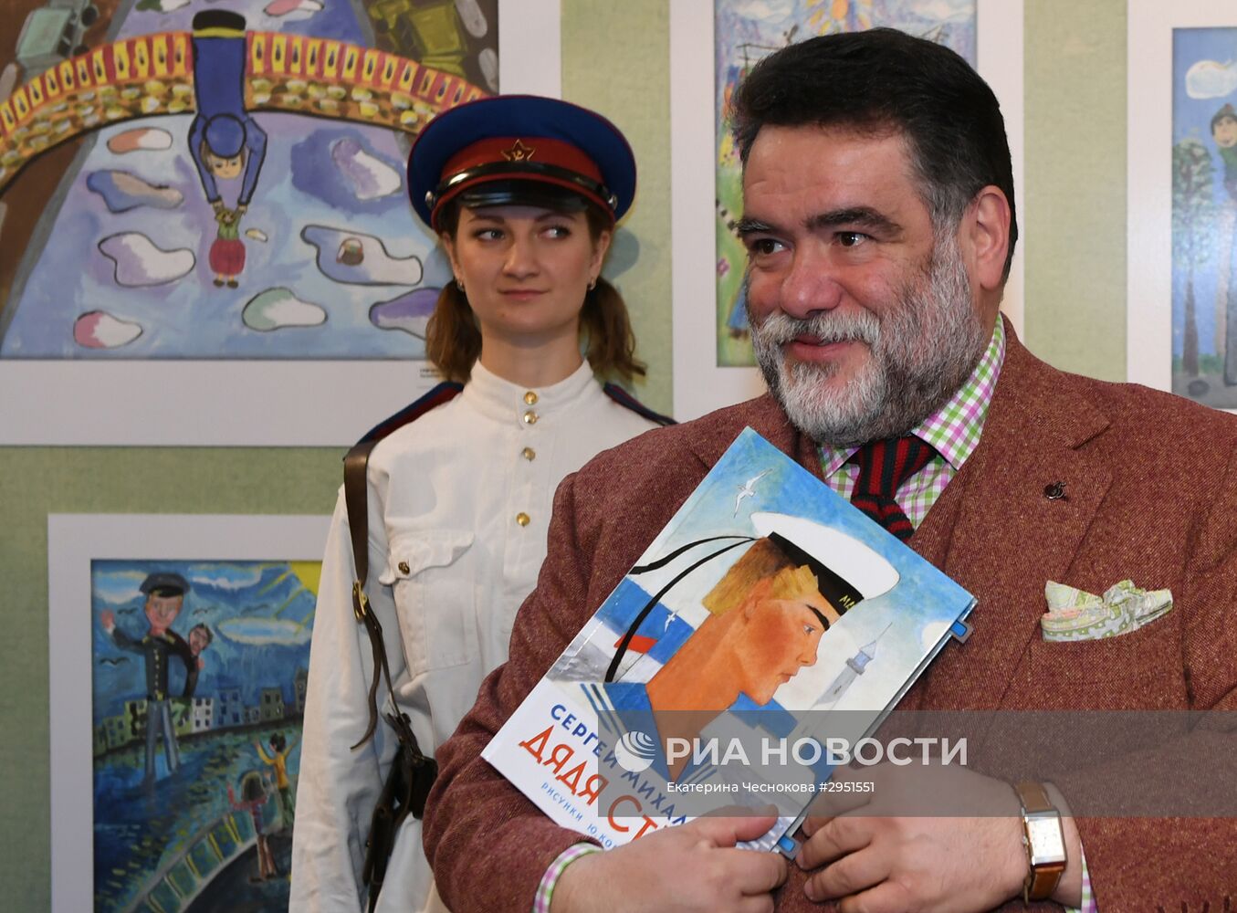 Открытие выставки "Дяде Стёпе - 80"