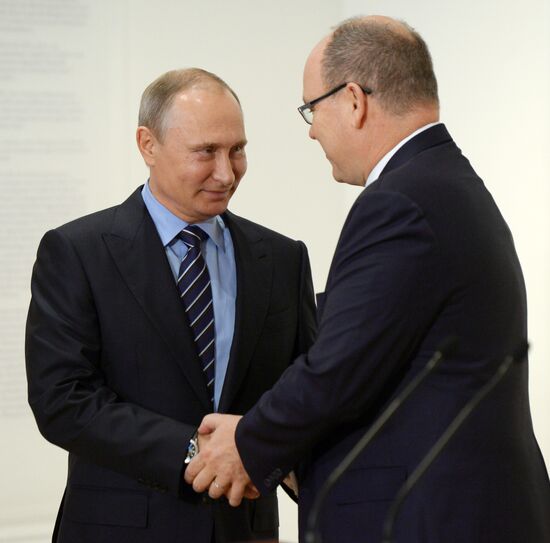 Встреча президента РФ В. Путина с князем Монако Альбертом II