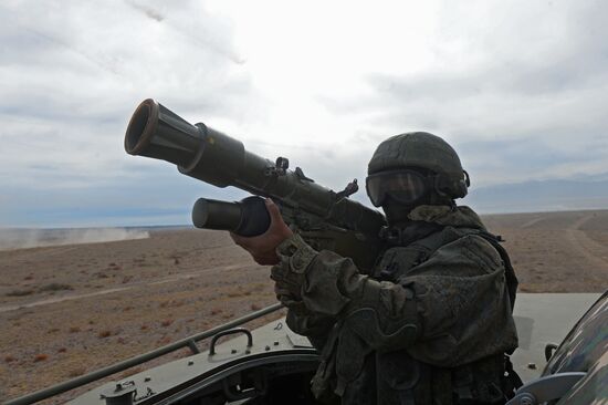 Учения стран ОДКБ "Рубеж-2016"