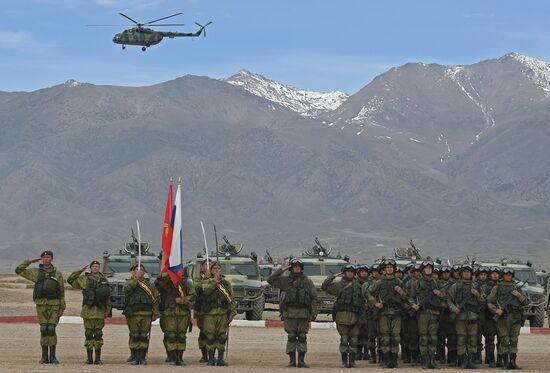 Учения стран ОДКБ "Рубеж-2016"
