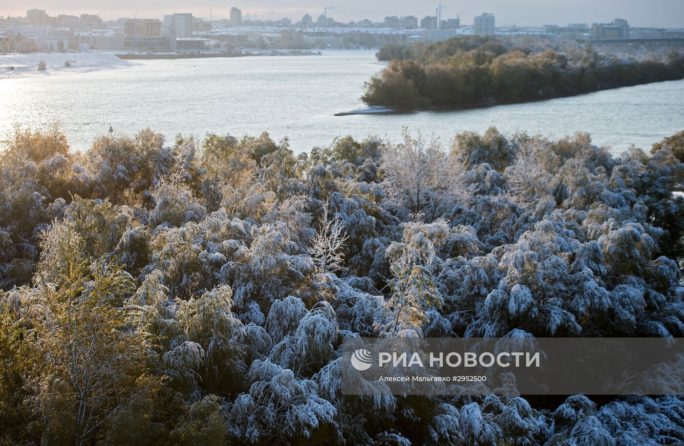 В Омске выпал первый снег