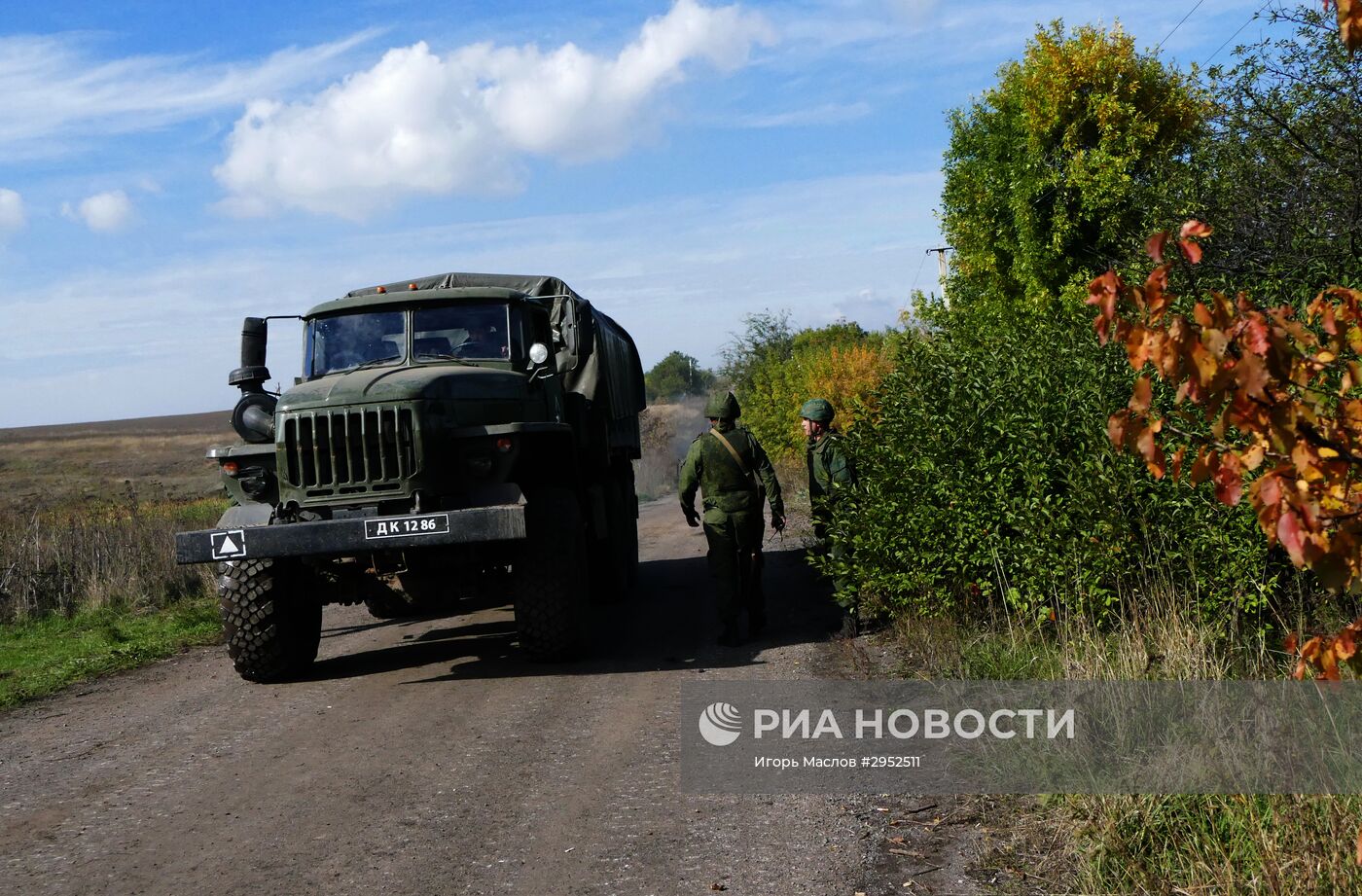 Разведение сил в районе села Петровское в Донецкой области