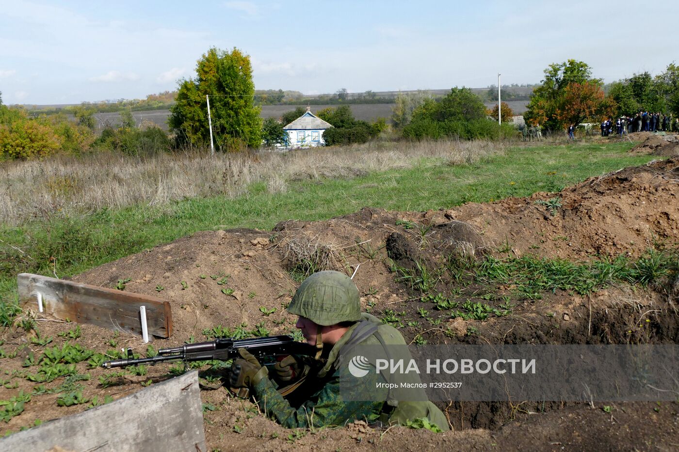 Разведение сил в районе села Петровское в Донецкой области