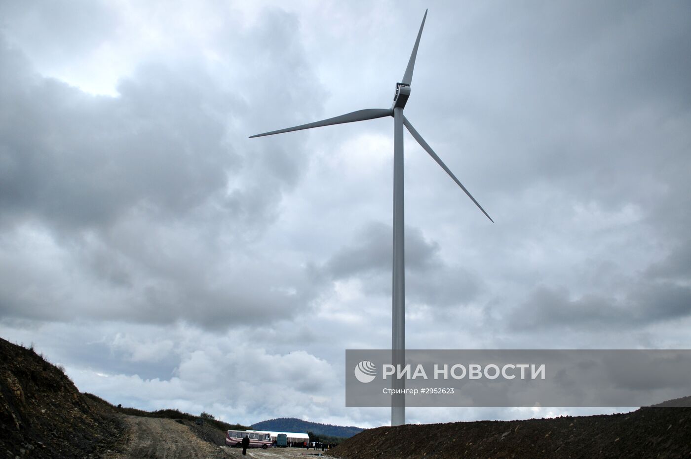 Открытие ветровой электростанции в Карпатах