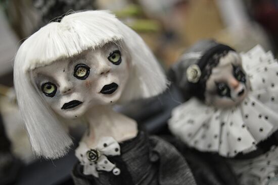 12-я Международная выставка-ярмарка "Салон авторской куклы"