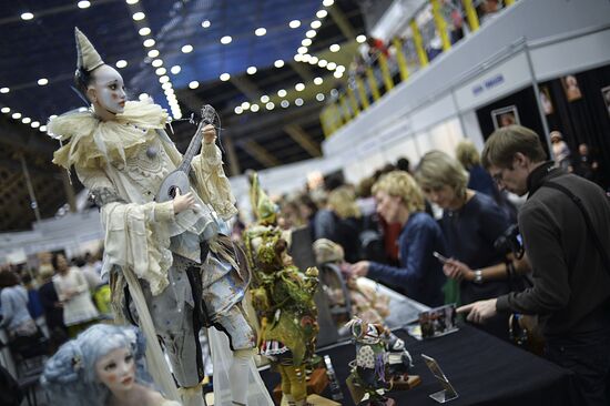 12-я Международная выставка-ярмарка "Салон авторской куклы"