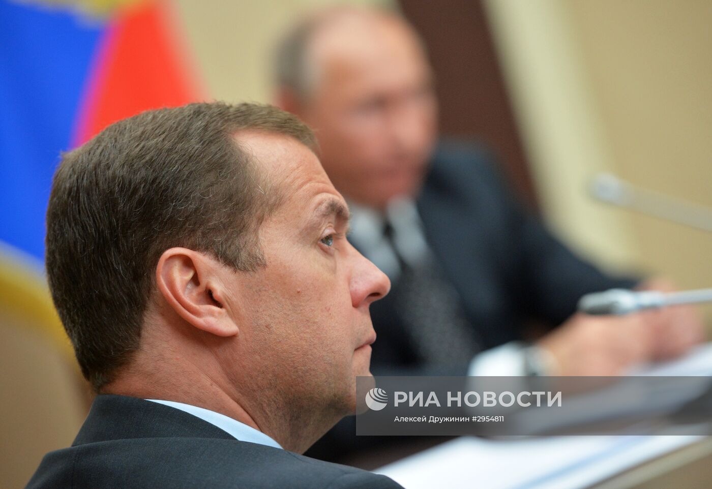 Президент РФ В. Путин провел совещание с членами правительства РФ