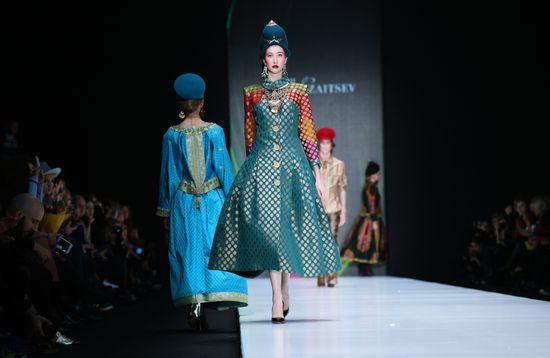 Неделя моды "Mercedes-Benz Fashion Week" в Москве. День первый