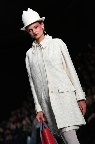 Неделя моды "Mercedes-Benz Fashion Week" в Москве. День первый