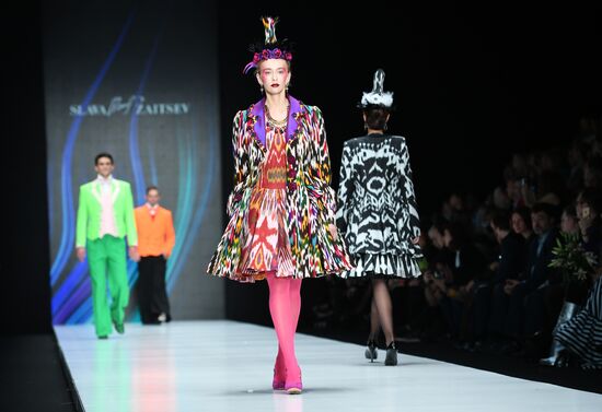 Неделя моды "Mercedes-Benz Fashion Week" в Москве. День первый