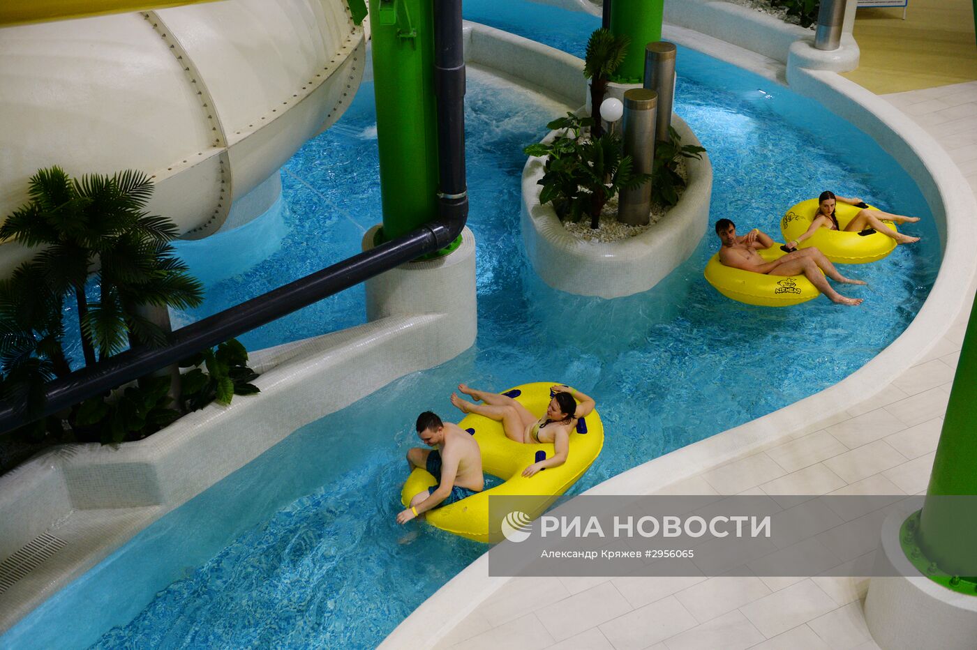 Крупнейший в России крытый аквапарк открылся в Новосибирске