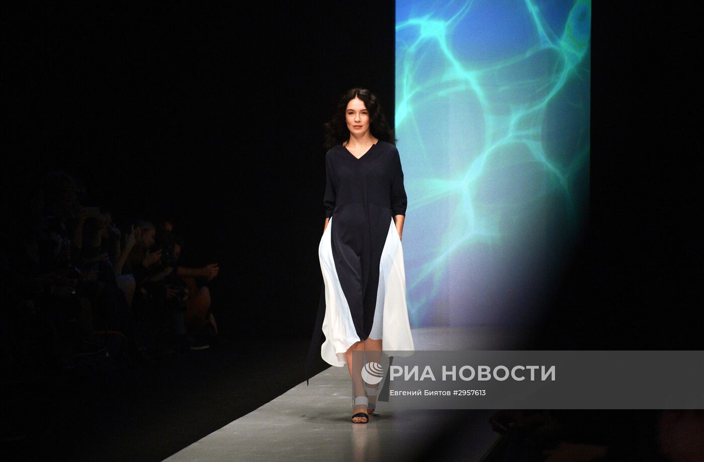 Неделя моды "Mercedes-Benz Fashion Week" в Москве. День четвертый