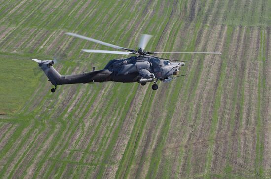 Учения вертолетного полка в Кореновске