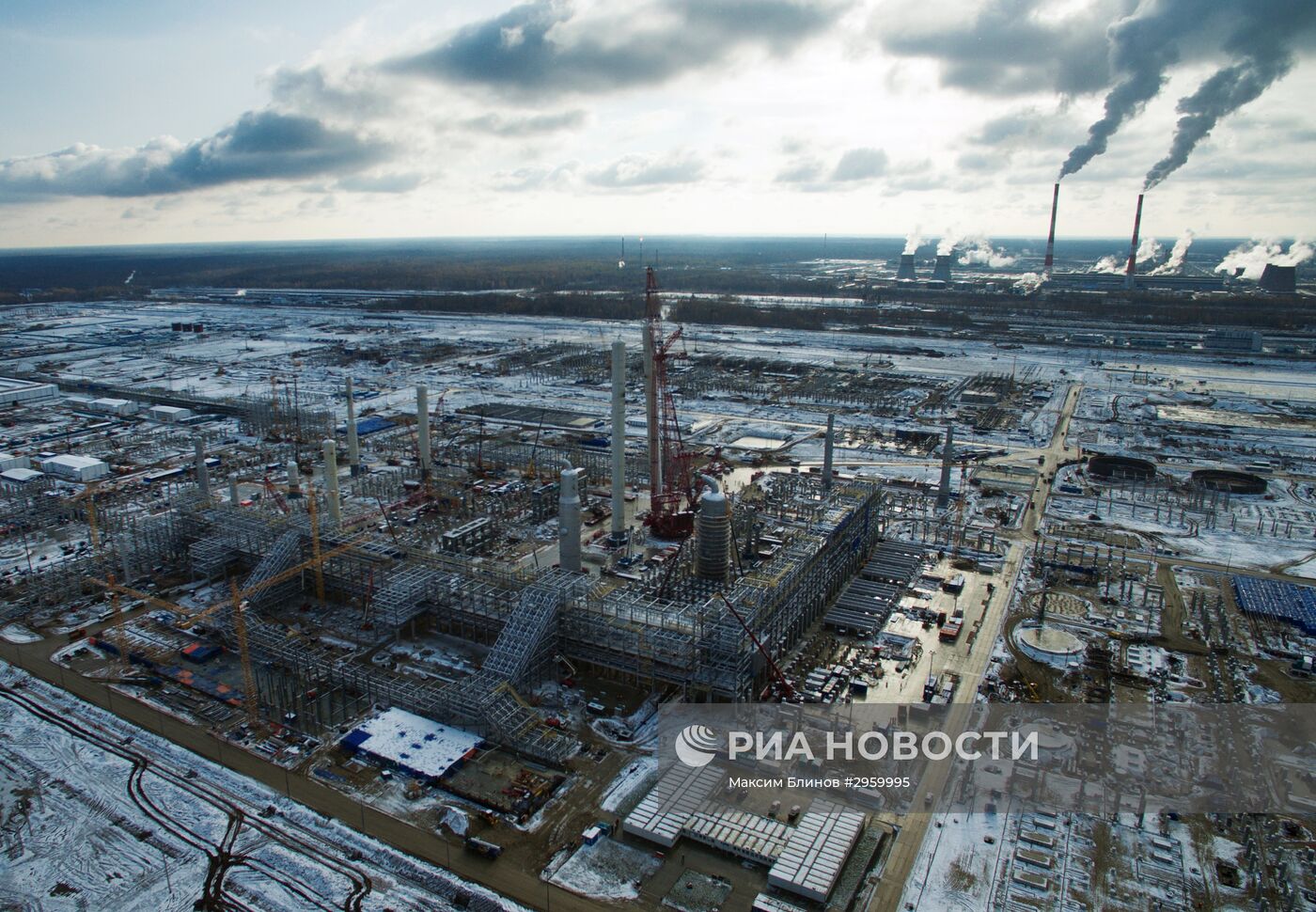 Строительство нефтехимического завода в Тобольске