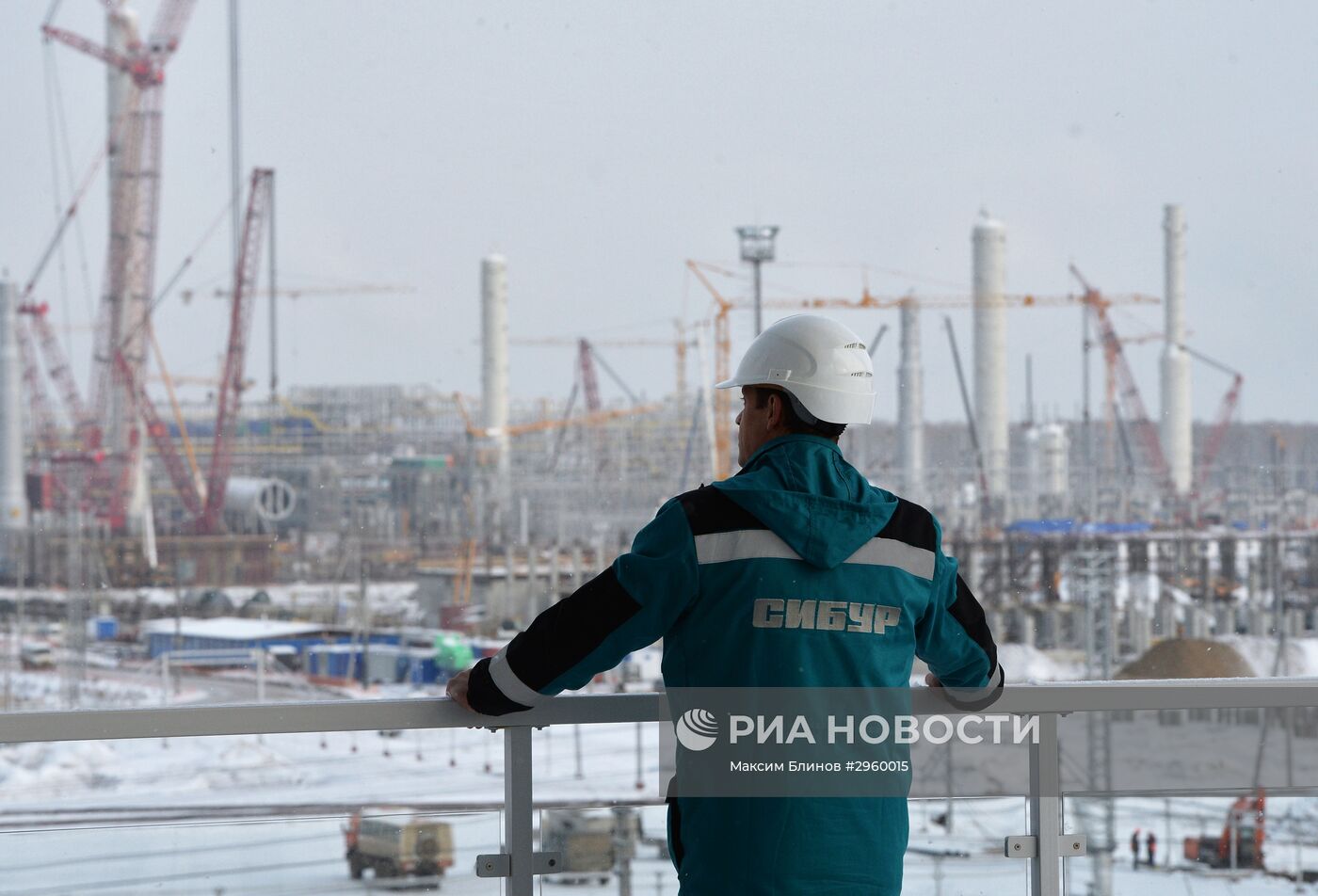 Строительство нефтехимического завода в Тобольске